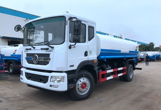 12���|�L(f��ng)������D9��ˮ܇�DƬ