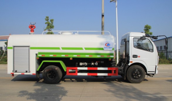 �|�L������������ˮ܇����DƬ