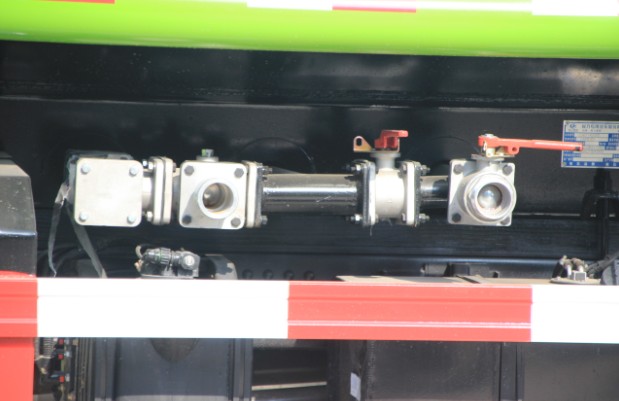 �|�L������������ˮ܇����DƬ