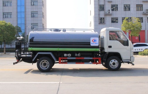 ����С��֮��3���ϑ�5����ˮ܇����DƬ