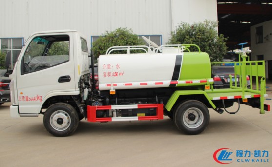 �P�R�{��3����ˮ܇����DƬ