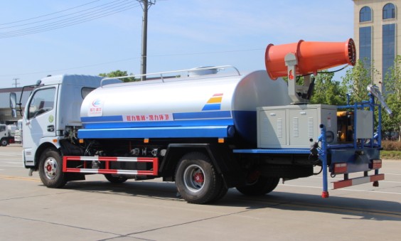 8���|�L�P�����F��܇����DƬ