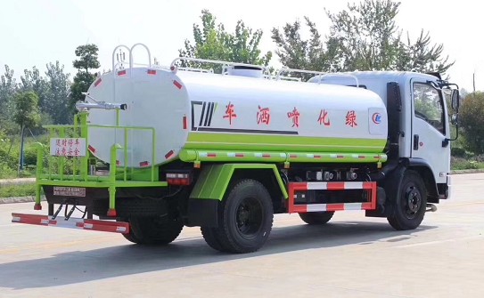 ��(gu��)��10���|�L(f��ng)���𿨞�ˮ܇����DƬ