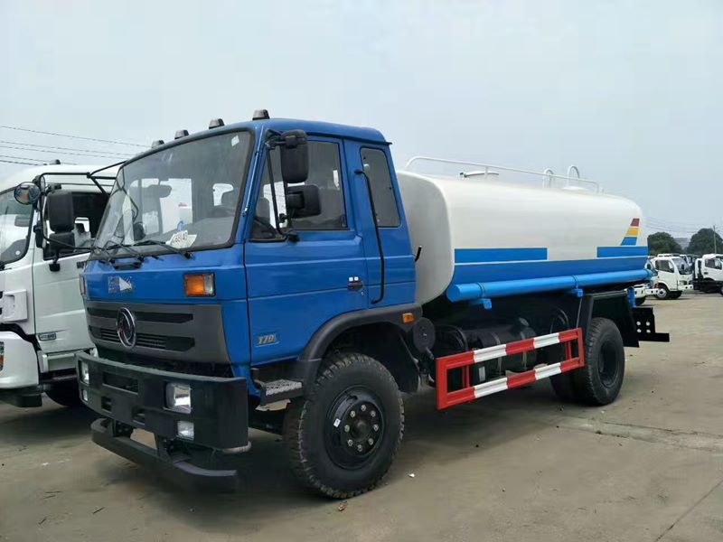 10-12���|�L(f��ng)145/153��ˮ܇�DƬ