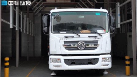 平頭灑水車圖片 平頭灑水車圖片