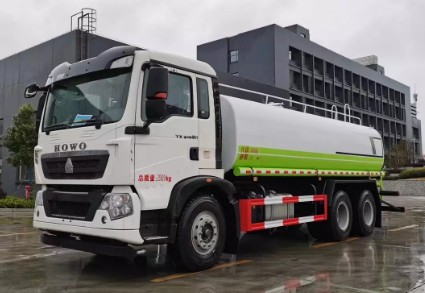 ����20������HOWO���p��ˮ܇