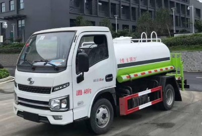 ��(gu��)���{(l��n)��2.5���S�M(j��n)���\(y��n)S80��ˮ܇�DƬ