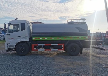 �����|�L(f��ng)���\12����ˮ܇�DƬ