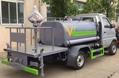 �|�LС������ˮ܇�DƬ