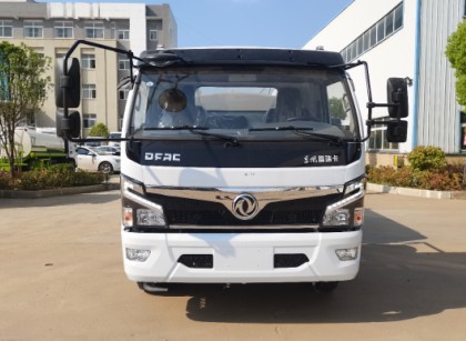 �����|�L(f��ng)������Ȼ�➢ˮ܇�෽λ�DƬ