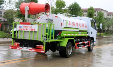 藍牌灑水車圖片 藍牌灑水車圖片